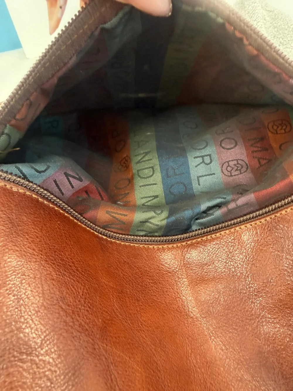 Marino Orlandi leather shoulder bag, handmade in Italy.